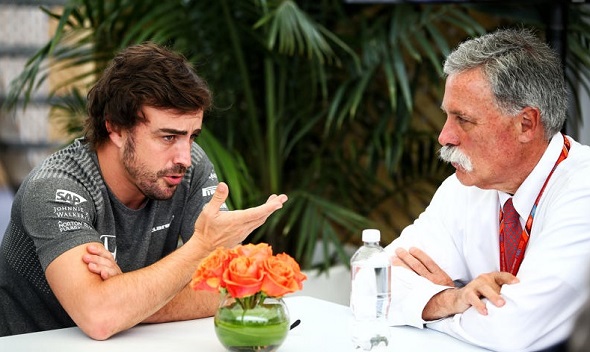 Chase Carey desea ver a Alonso "luchando por podios"