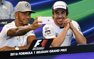 Hamilton: "Sólo hubo un compañero del que aprendí algo: Alonso"