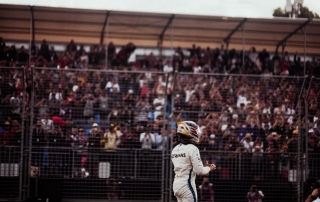 Hamilton logra una pole demoledora