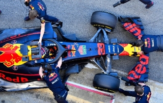 Red Bull solo se centra en rodar