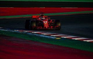 Vettel lidera y rueda tres Grandes Premios durante el día 5 de test