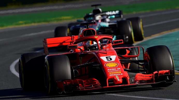 Ferrari contestó a Hamilton en Australia