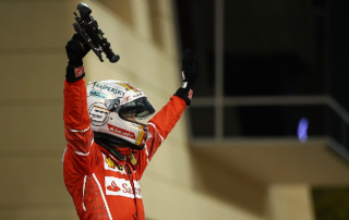 Vettel celebrando la victoria