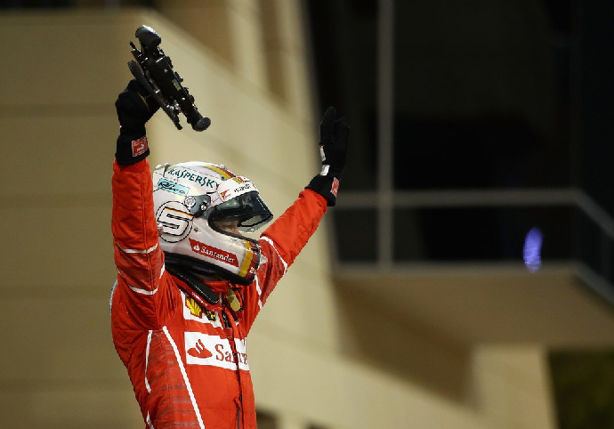 Vettel celebrando la victoria
