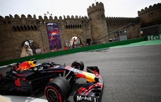 Daniel Ricciardo hace suyas las calles de Baku el viernes