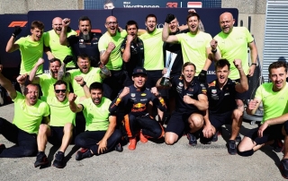 Verstappen acordó con Red Bull viajar solo a Canadá: ni representante ni familia