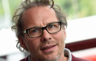 Villeneuve, tajante: “Verstappen no es tan bueno como Ricciardo y punto”