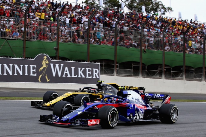 Domingo en Brasil-Toro Rosso: Carrera complicada sin recompensa