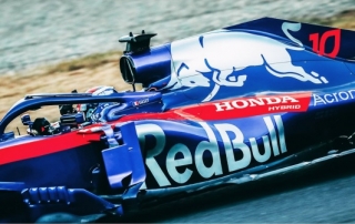 Tost asegura que Honda estará al nivel de Mercedes y Ferrari pero desde Japón son más cautos