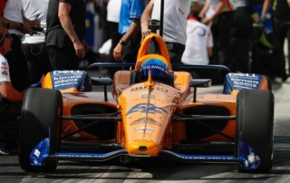 Tras el fracaso de la Indy, Alonso ya piensa en otros retos mientras que en McLaren ruedan cabezas