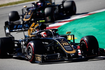 domingo en españa haas puntos para los dos pilotos