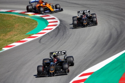 domingo en españa haas puntos para los dos pilotos