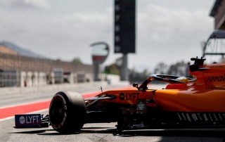 McLaren sigue su desarrollo en los test de Barcelona