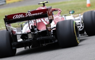 Viernes en Gran Bretaña - Alfa Romeo inicia atrás, pero acecha los puntos