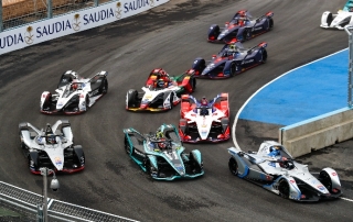 El podio de pilotos de la F-e