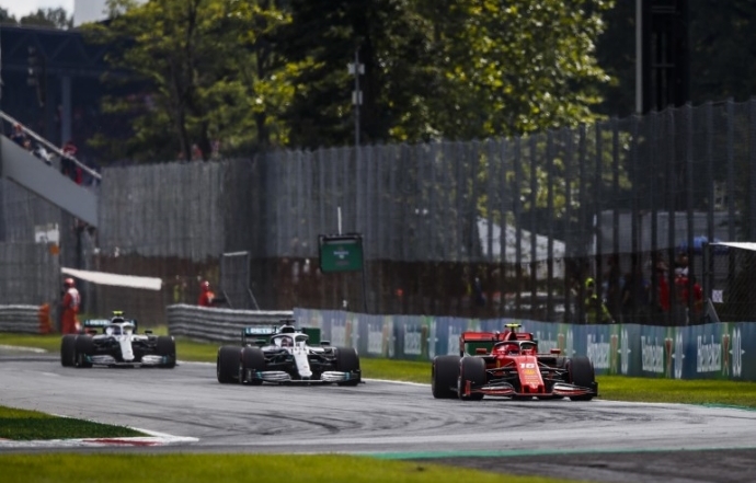 DesGRAINING a FERRARI, RENAULT y MERCEDES en el Parque de la Velocidad