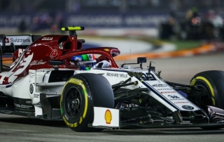 Domingo en Singapur – Alfa Romeo: Giovinazzi rescata un punto en la carrera de su vida; Raikkonen tiene una noche complicada