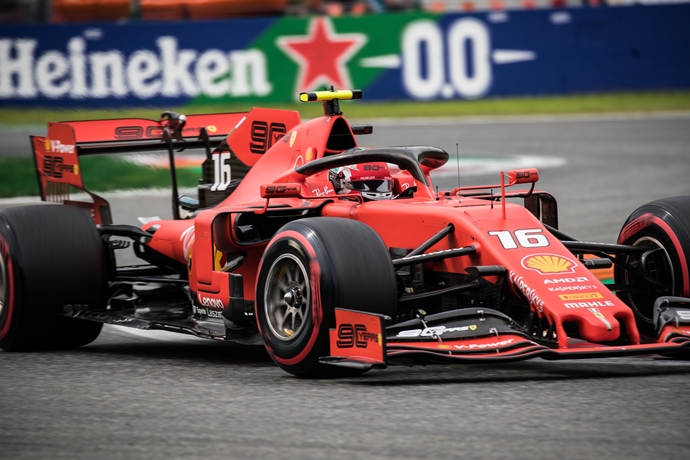 Sábado en Italia – Ferrari en la pole tras una polémica sesión de clasificación