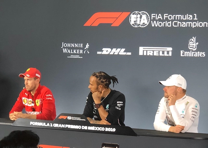 Hamilton y Vettel intercambian palabras en la rueda de prensa posterior al GP de México