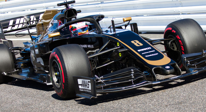 domingo en japon haas otra carrera complicada