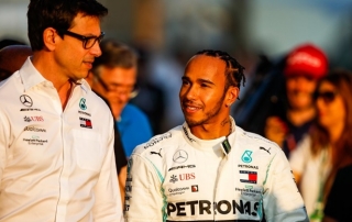 Lewis Hamilton habla sobre las llamadas de otros pilotos a Toto Wolff