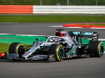 Mercedes le sube la temperatura al 2020