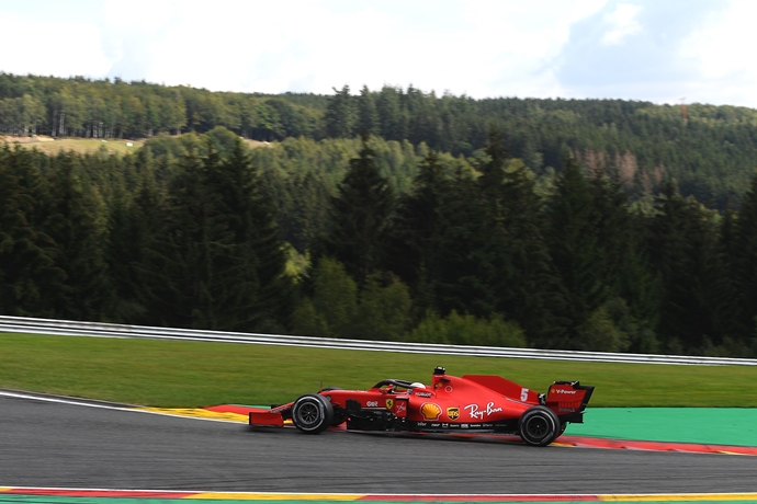 Domingo en Bélgica - Ferrari sufre en Spa