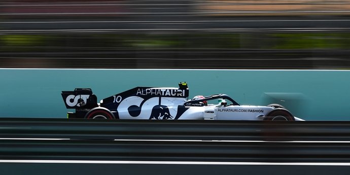 Viernes en España - AlphaTauri avanza poco a poco
