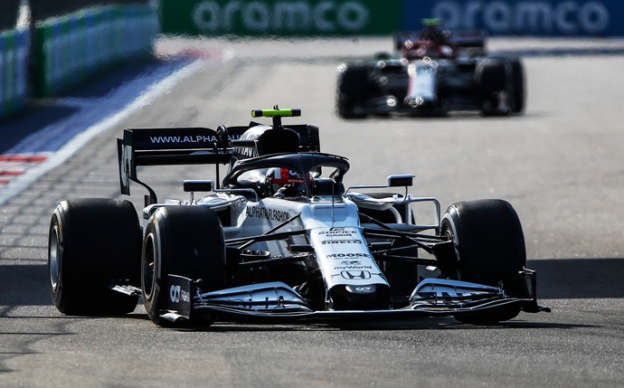 Viernes en Rusia - AlphaTauri busca la mejor estrategia de carrera sin descuidar la Qualy