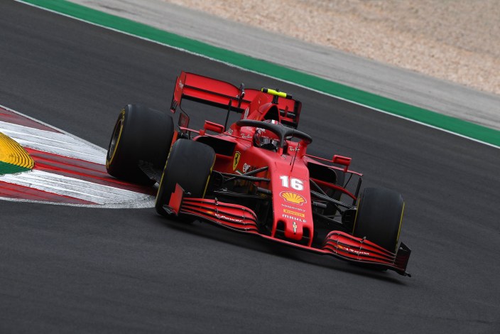 Domingo en Portugal - Ferrari vuelve a salvarse por Leclerc