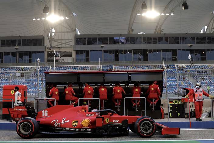 Domingo en Baréin – Ferrari: Leclerc rescata un punto
