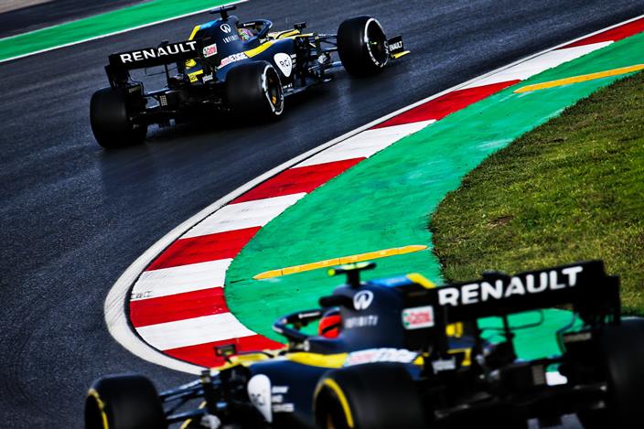 Domingo en Turquía - Renault se va de Estambul con un solo punto