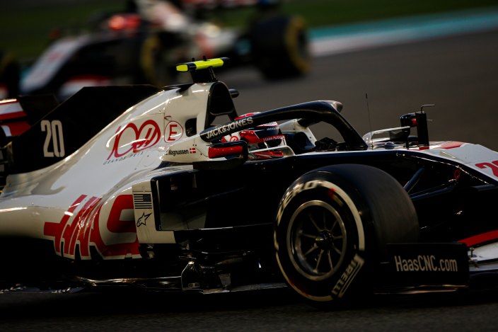 Domingo en Abu Dabi - Haas cierra la parrilla en la despedida de Magnussen