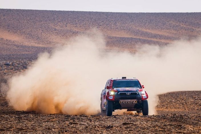 Dakar 2021 – Etapa 8: Al-Attiyah se impone por delante de Sainz y Peterhansel