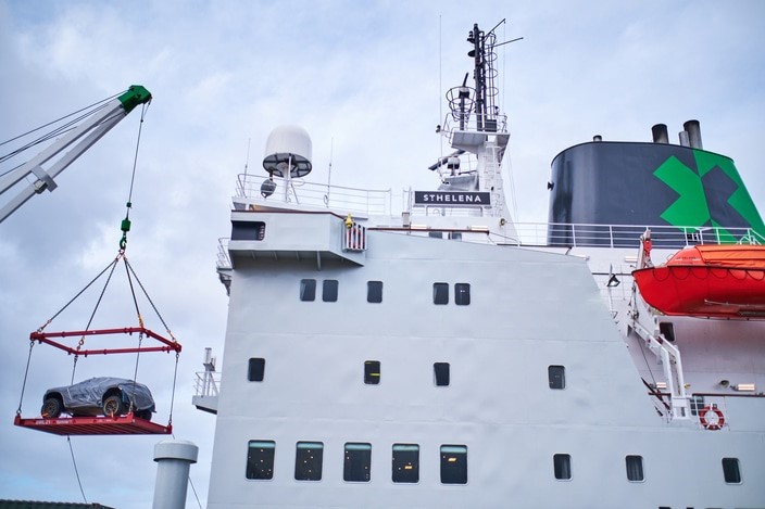 El barco de la Extreme E se prepara para zarpar rumbo a la carrera inaugural