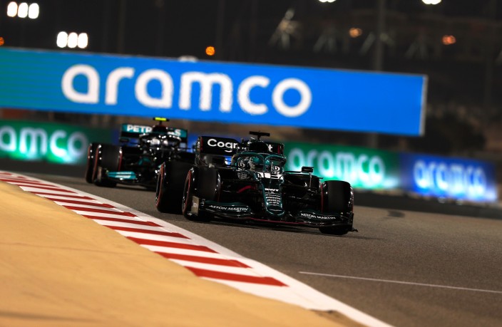 Sábado en Baréin - Aston Martin: Stroll, la luz; Vettel, la sombra