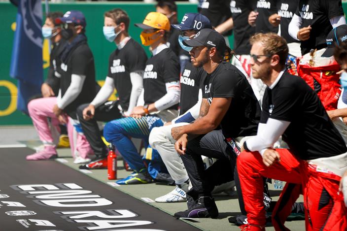Los pilotos de F1 "serán libres" de arrodillarse antes de cada carrera
