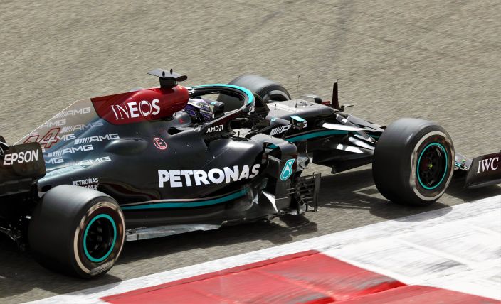 Mercedes admite ser más lento que Red Bull