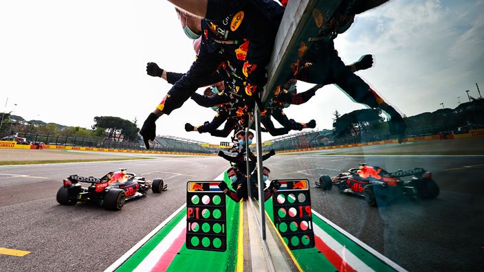 Domingo en Emilia Romaña - Red Bull se lleva la victoria con Verstappen