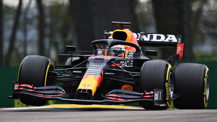 Max Verstappen gana una carrera caótica en Imola