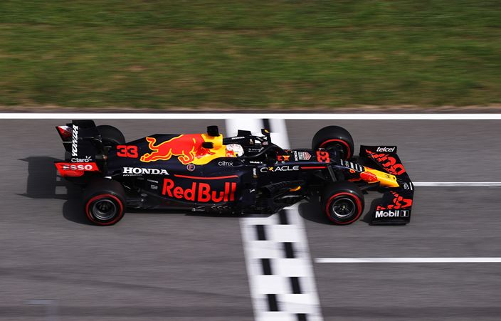 Domingo en España – Red Bull vuelve a ser superado por Hamilton y Mercedes