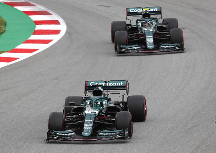 Domingo en España – Aston Martin: mismo resultado