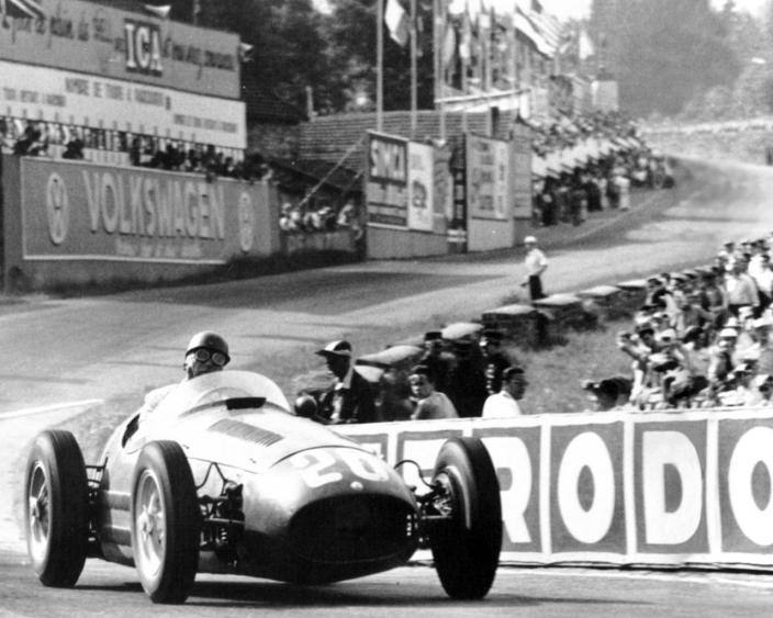 Fangio: héroe e ídolo del automovilismo