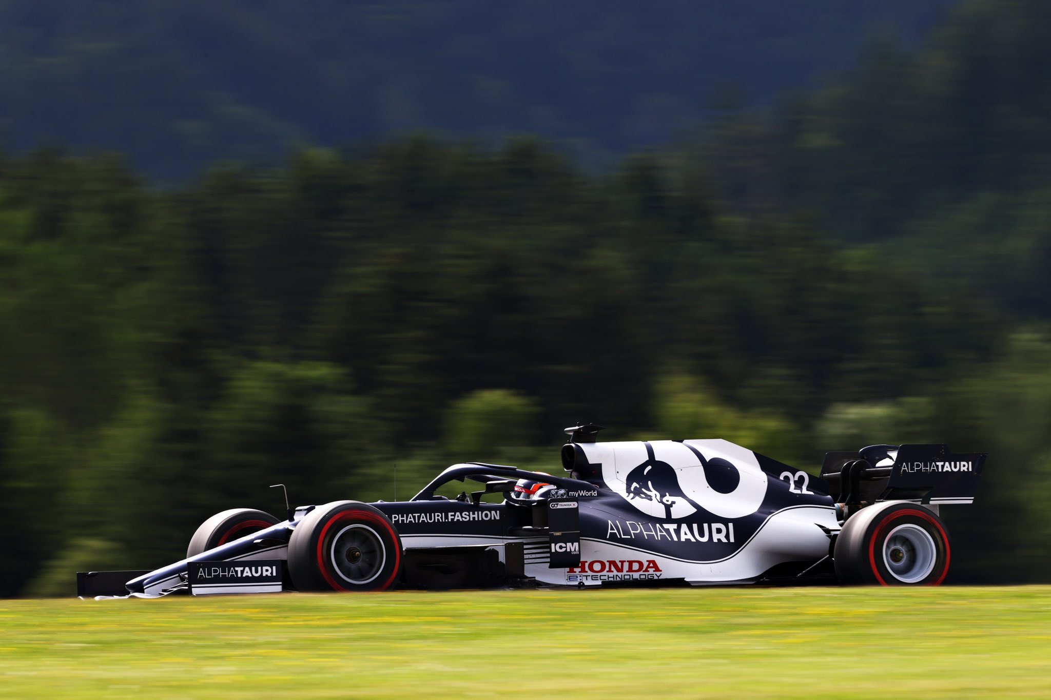 Viernes en Estiria - AlphaTauri: mezclado en la zona media