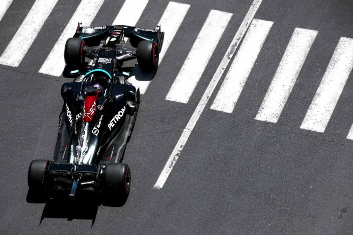 Mercedes podría haber encontrado respuestas a sus problemas en Bakú