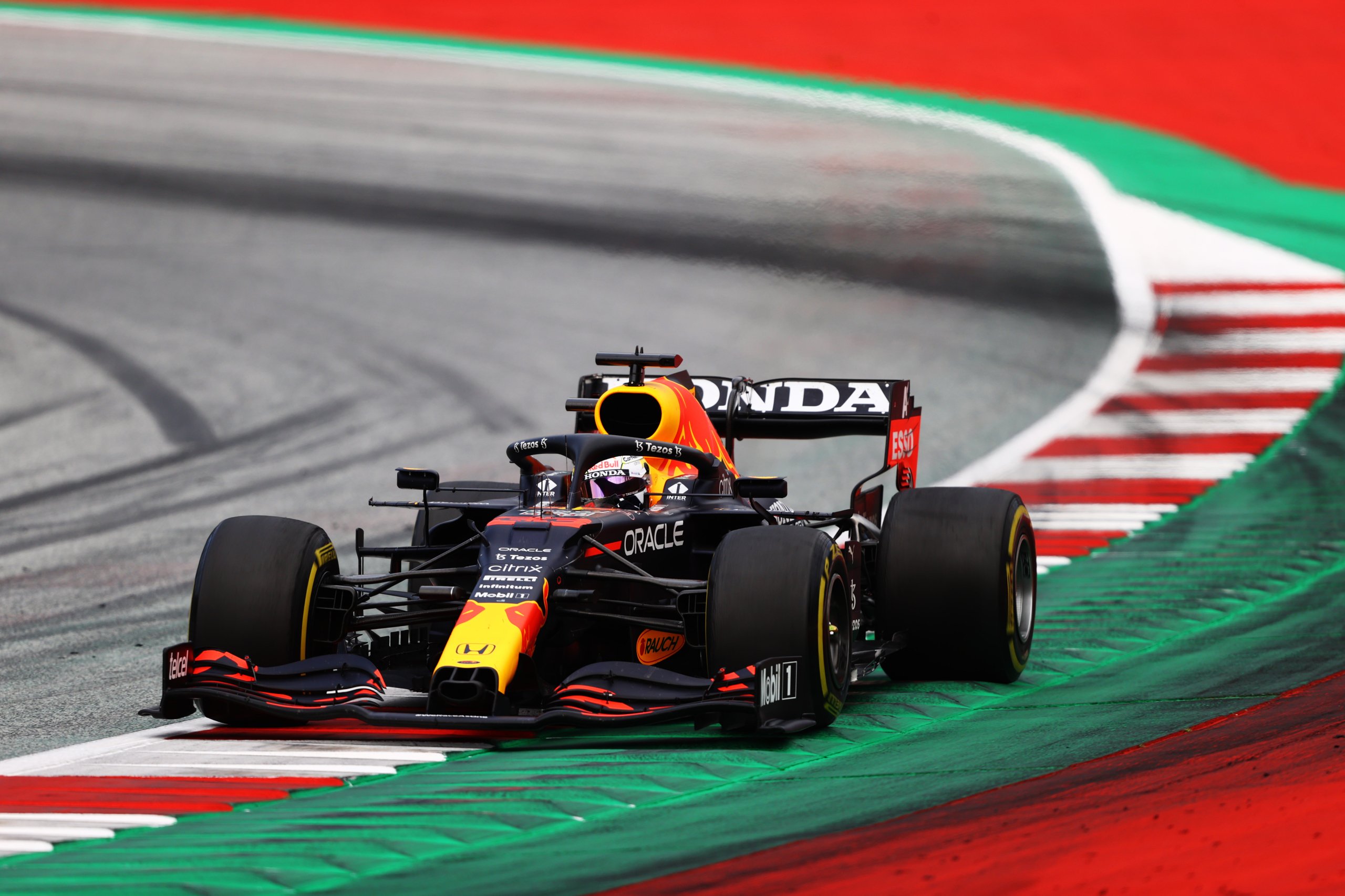 Max Verstappen, invicto, gana en Austria dominando en casa en Red Bull