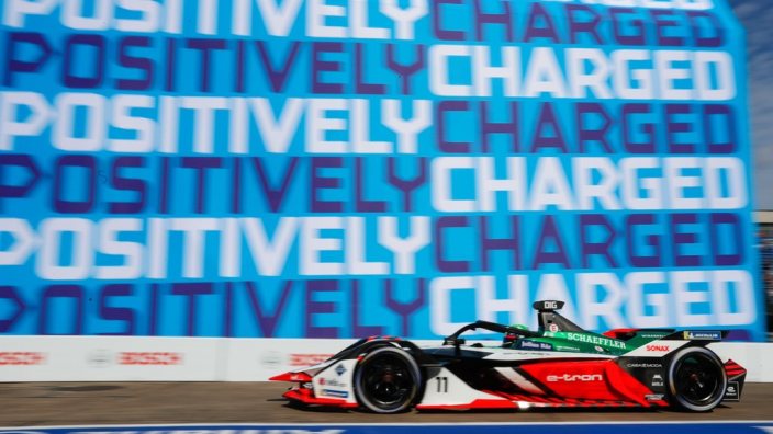 Lucas Di Grassi triunfa en la carrera 14 en Tempelhof