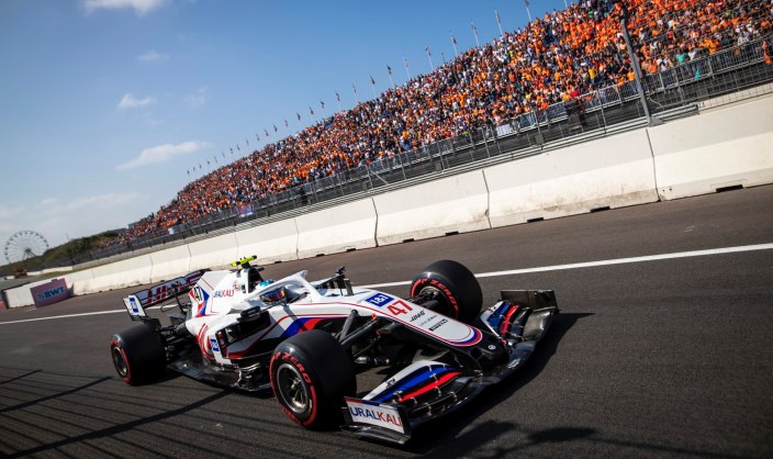 Viernes en Holanda – Haas lejos pero conformes