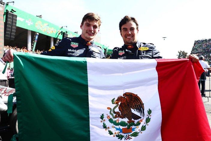 Domingo en México - Red Bull da un golpe sobre el suelo mexicano