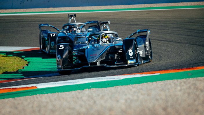 Stoffel Vandoorne (Mercedes-EQ) lidera las pruebas en el Circuito Ricardo Tormo